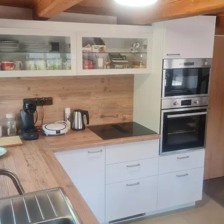V Kopci Guest house Korenov