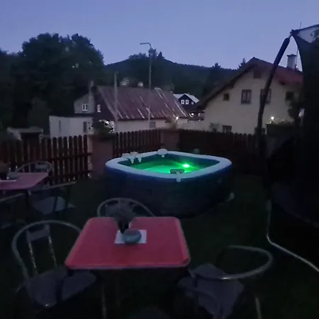 Πανσιόν V Kopci Kořenov